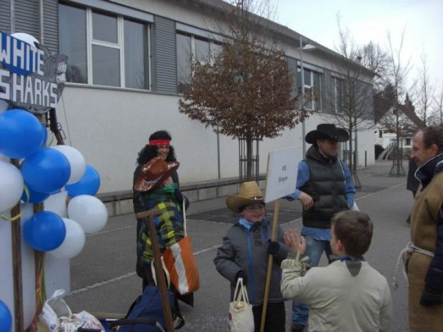 Faschingsumzug13-03